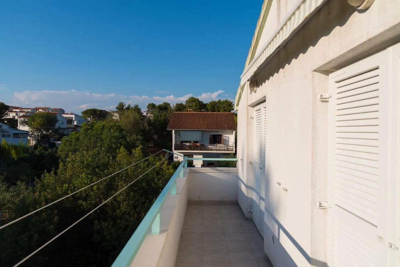 Apartments Villa Lena Zadar 0*,